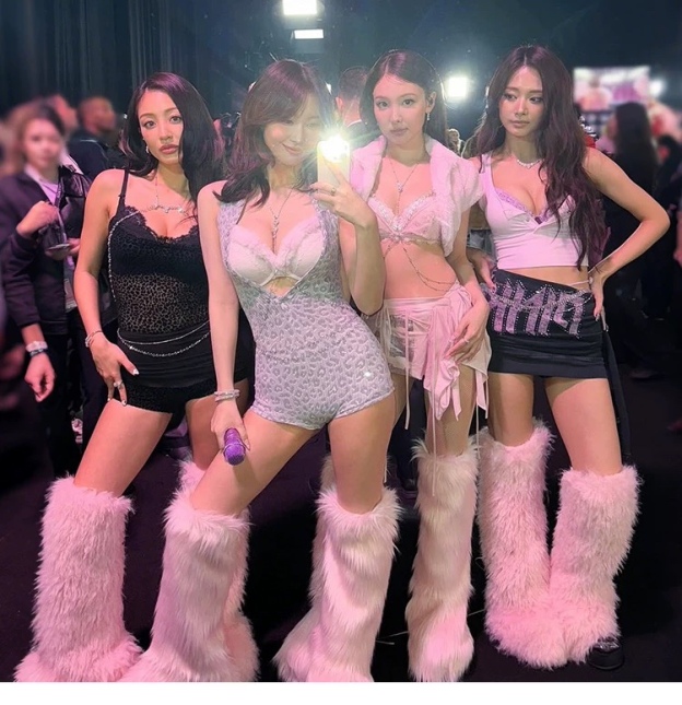 Twice NAYEON inspired VICTORIA'S SECRET stage vest tank top set 