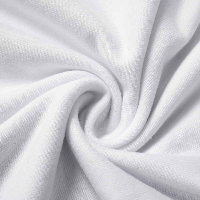 Lesserafim Chaewon Braids Print Sleeveless Crop Top