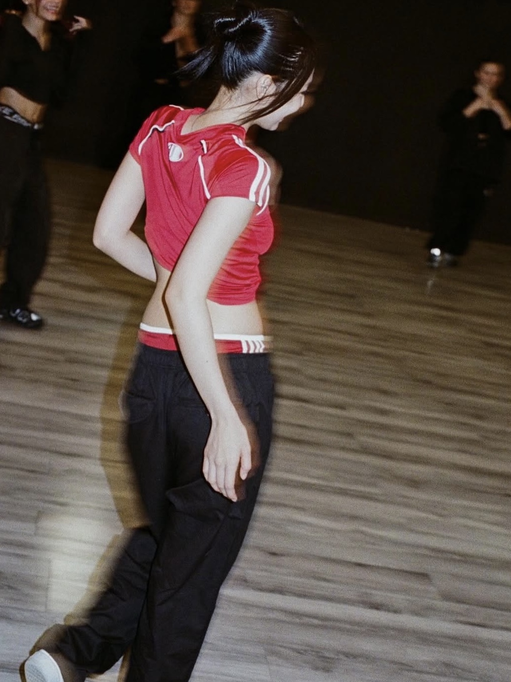 Slimming navel short-sleeved high-waisted hip-lifting shorts sports suit-Blackpink Jennie