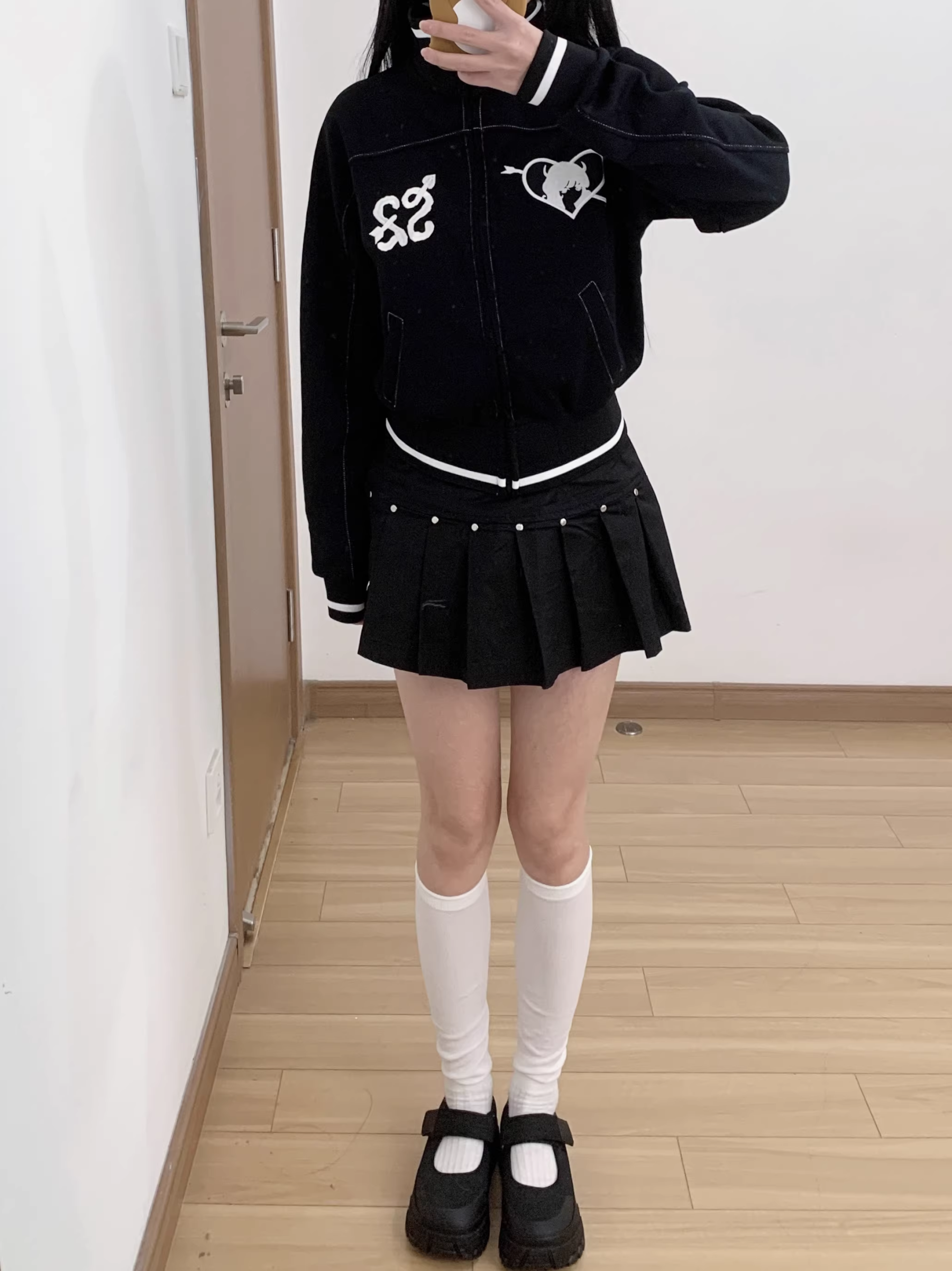 Hearts2Hearts Foucs Stage Outfit Inspired Cropped Zip-Up Track Jacket