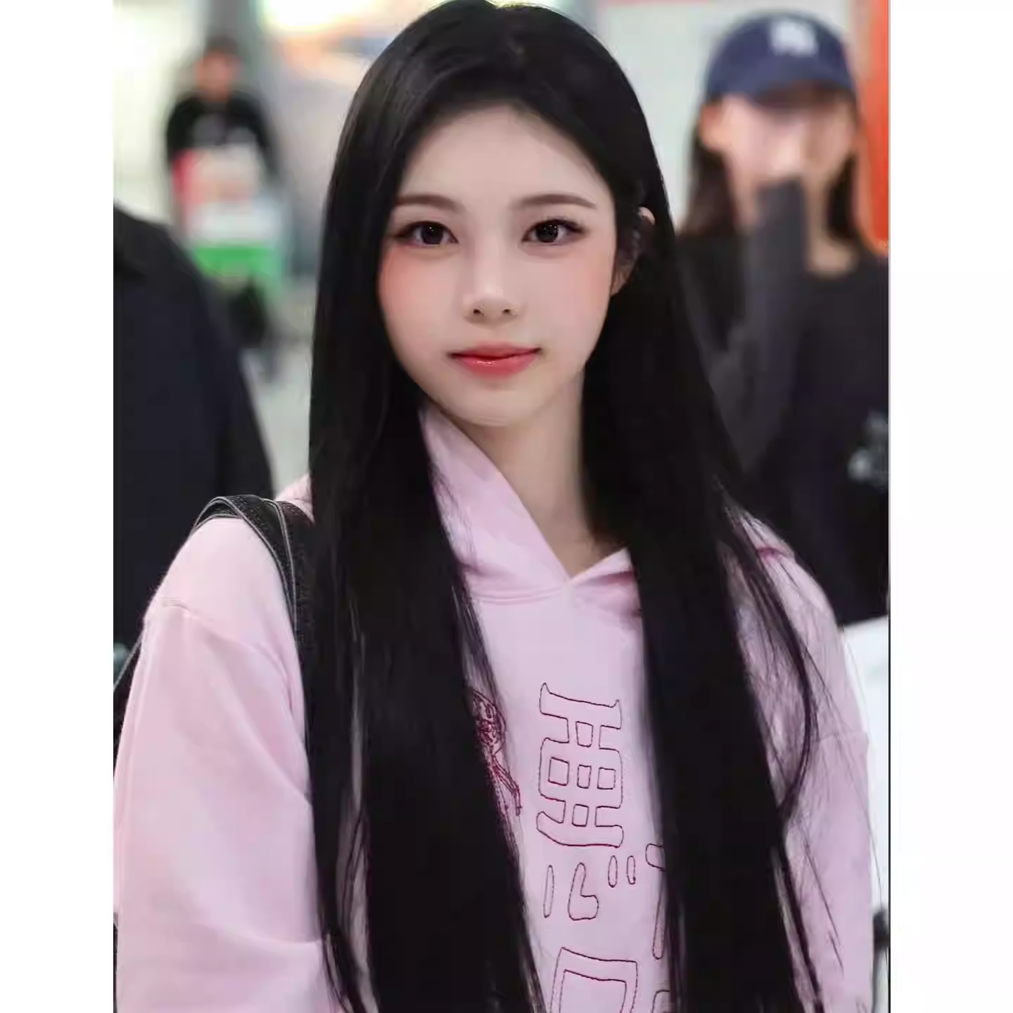 Hearts2hearts IAN Inspired Pink Anime Graphic Pullover Hoodie