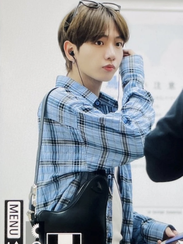 Seventeen Hoshi -inspired Pink Plaid Shirt Jacket