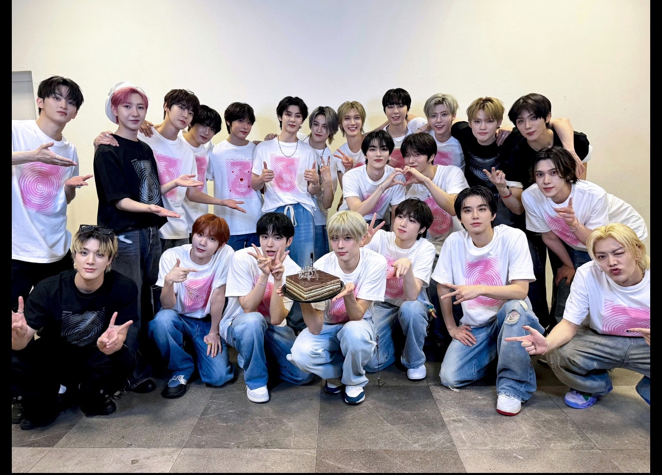SMTOWN official inspired tshirt