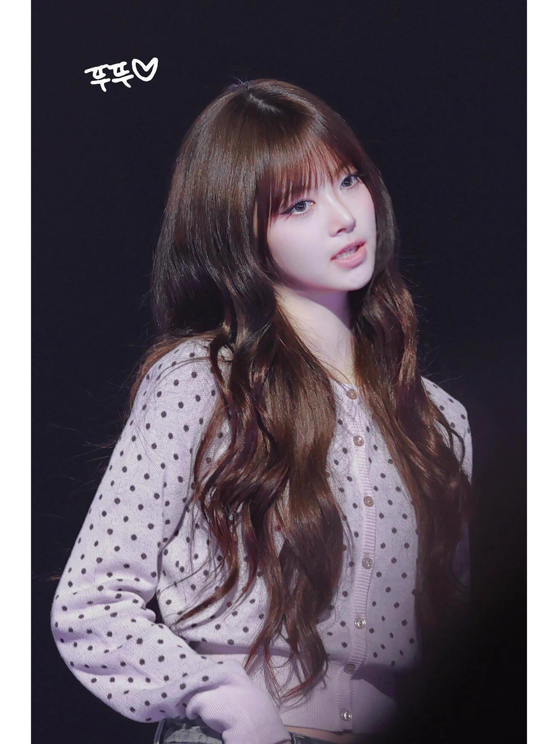 IVE Rei&LE SSERAFIM Eunchae Inspired Polka Dot Cropped Knit Cardigan