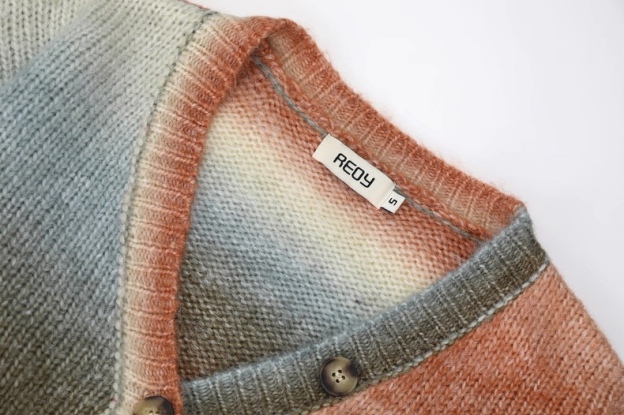 Aespa Winter Inspired Gradient Knit Cardigan