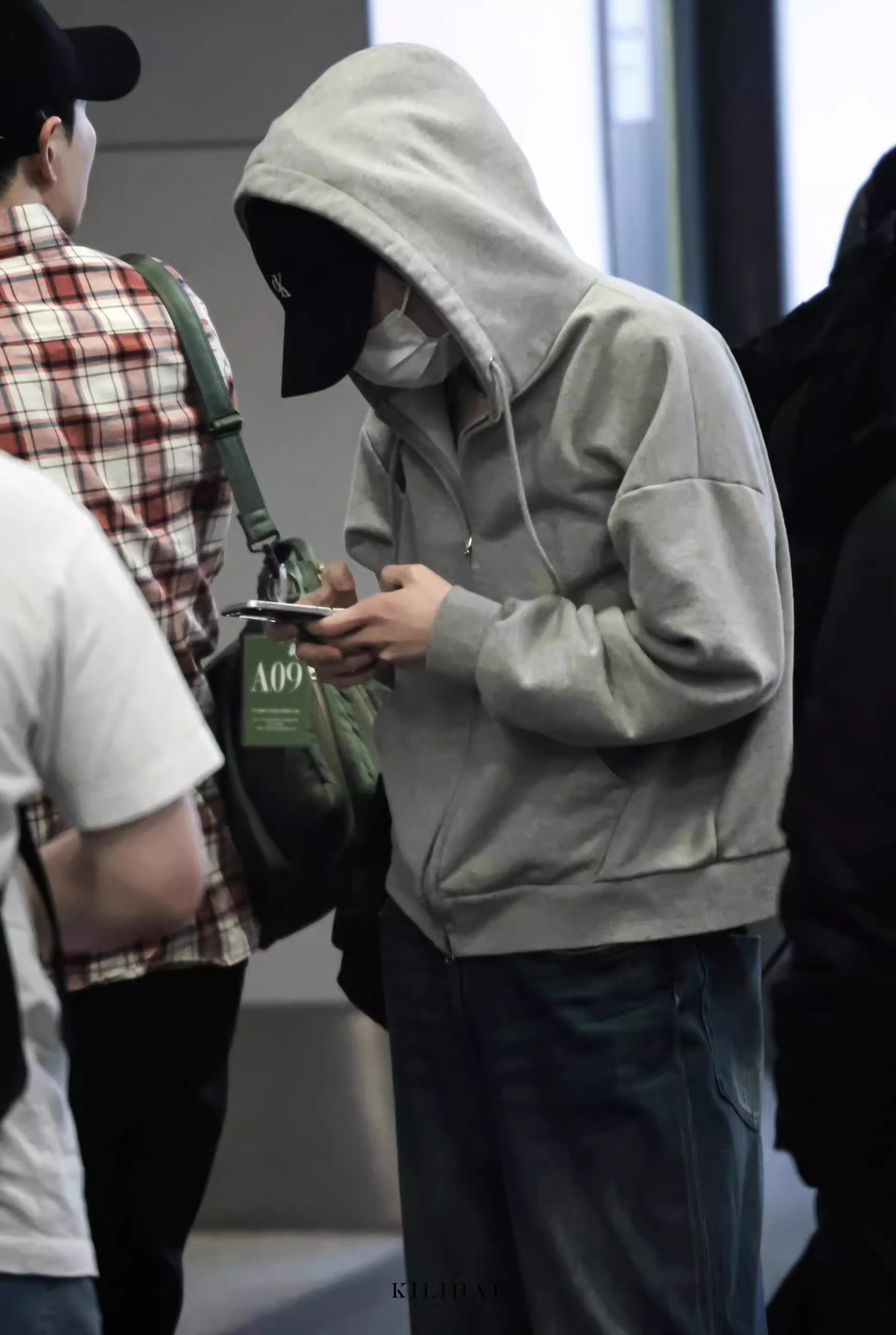 TXT YEONJUN Inspired Grey Zip-Up Hoodie