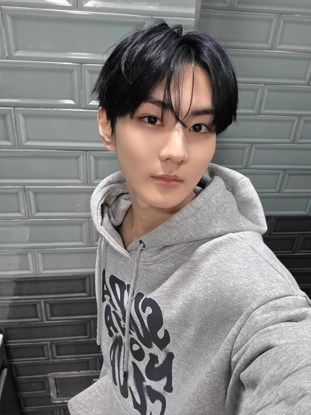 Enhypen Junwon Inspired Supernova Club Logo Hoodie