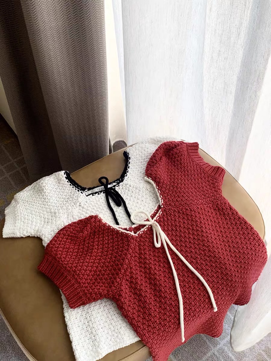 IVE Wonyoung & LE SSERAFIM Eunchae Inspired Red Knit Top