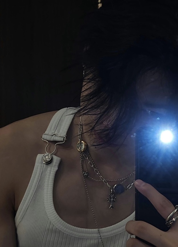 Enhypen Niki inspired chrome heart necklace-Ni-Ki