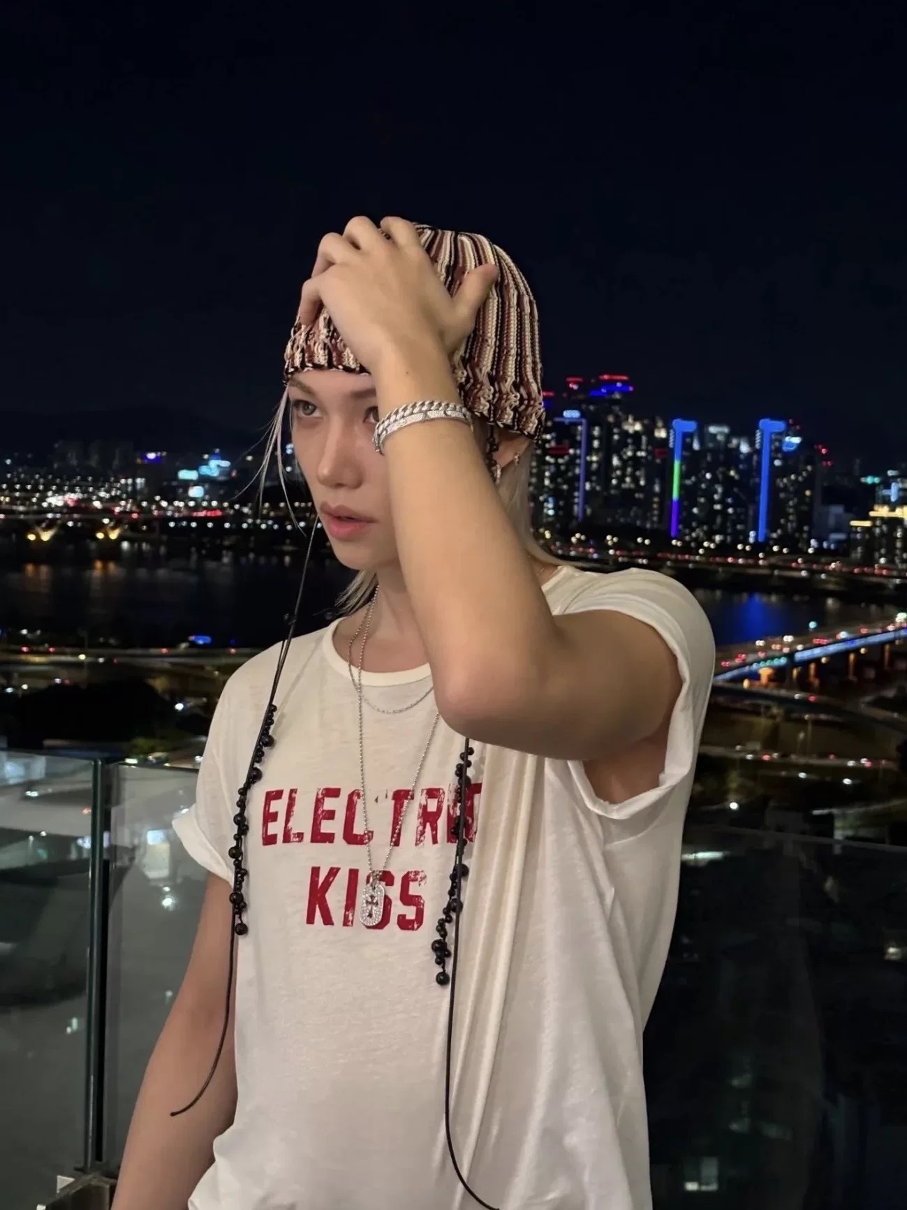 Straykids Felix inpisred Ann ELECTRIC KISS print tshirt