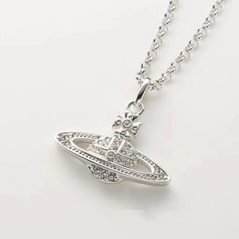 txt yeonjun Classic Vivienne Westwood Style inspired Saturn Pendant Chain Necklace