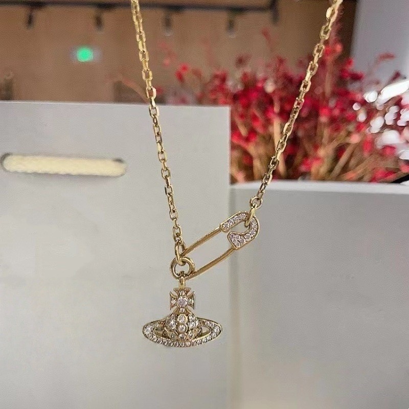 Vivienne Style inspired Pearl Necklace 