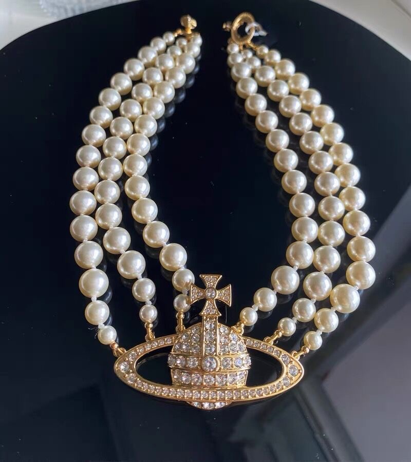 Vivienne Style inspired Pearl Necklace 