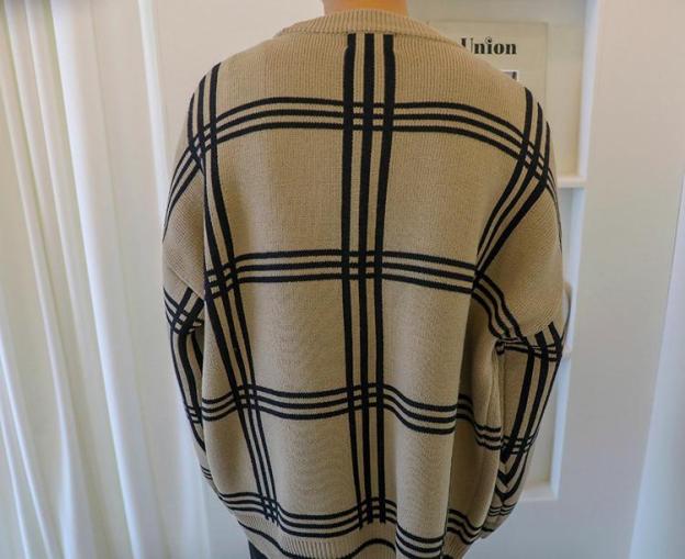 Khaki Plaid Knitted Cardigan -Mingyu – Seventeen