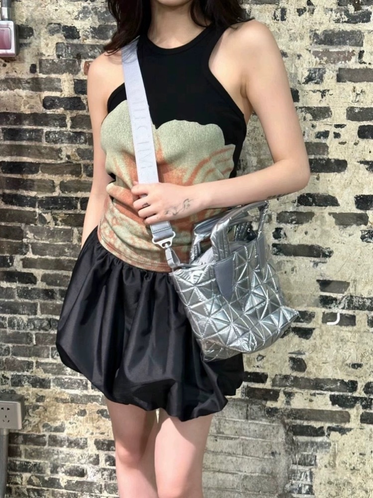 Aespa Winter- inspired Bow-Cutout Knit SkirtSet