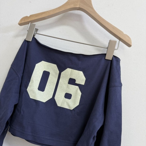 Navy slouchy shoulder long-sleeved-winter aespa