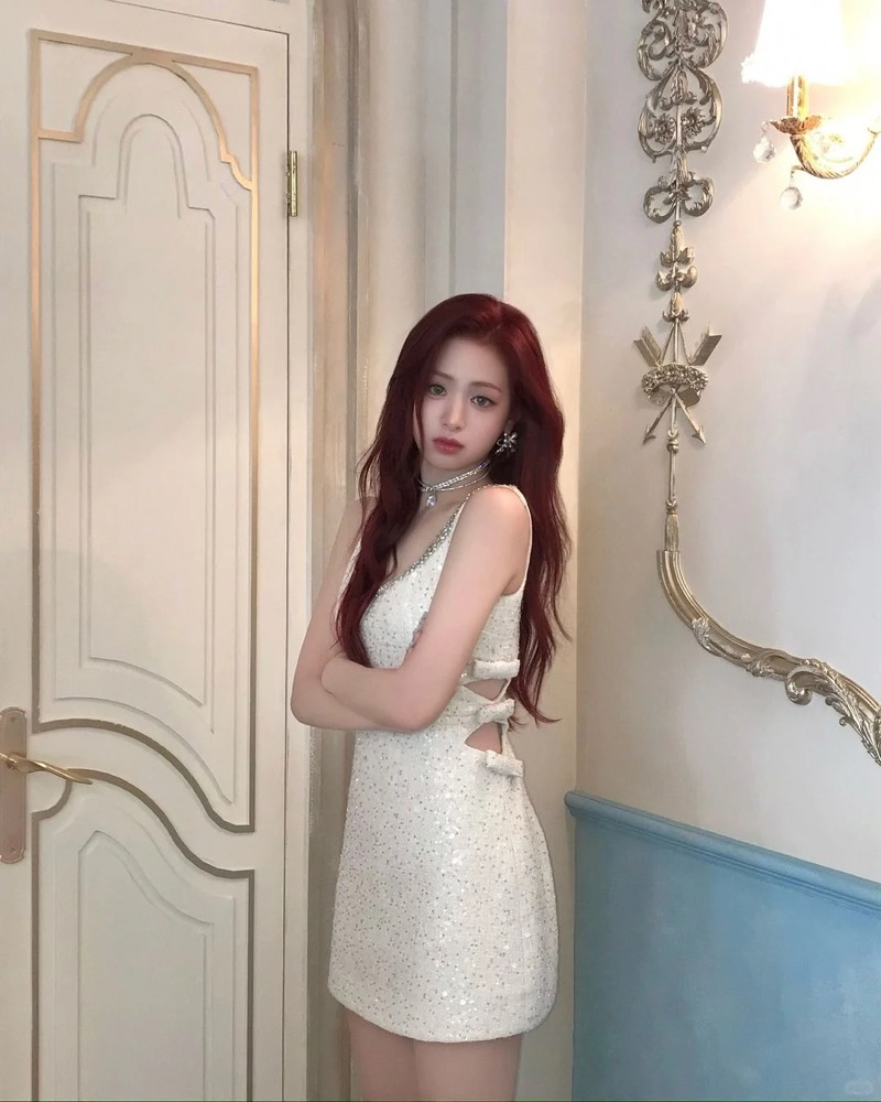 Babymonster Ahyeon -Sequin Trim Sleeveless Dress 