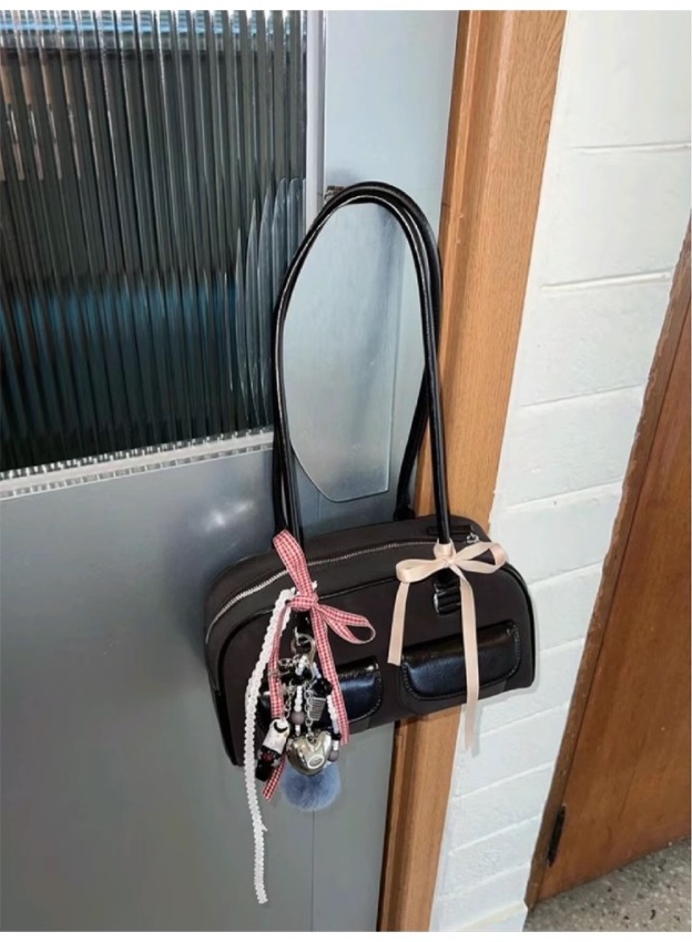 LE SSERAFIM Huh Yunjin Inspired Vintage Bowling Bag