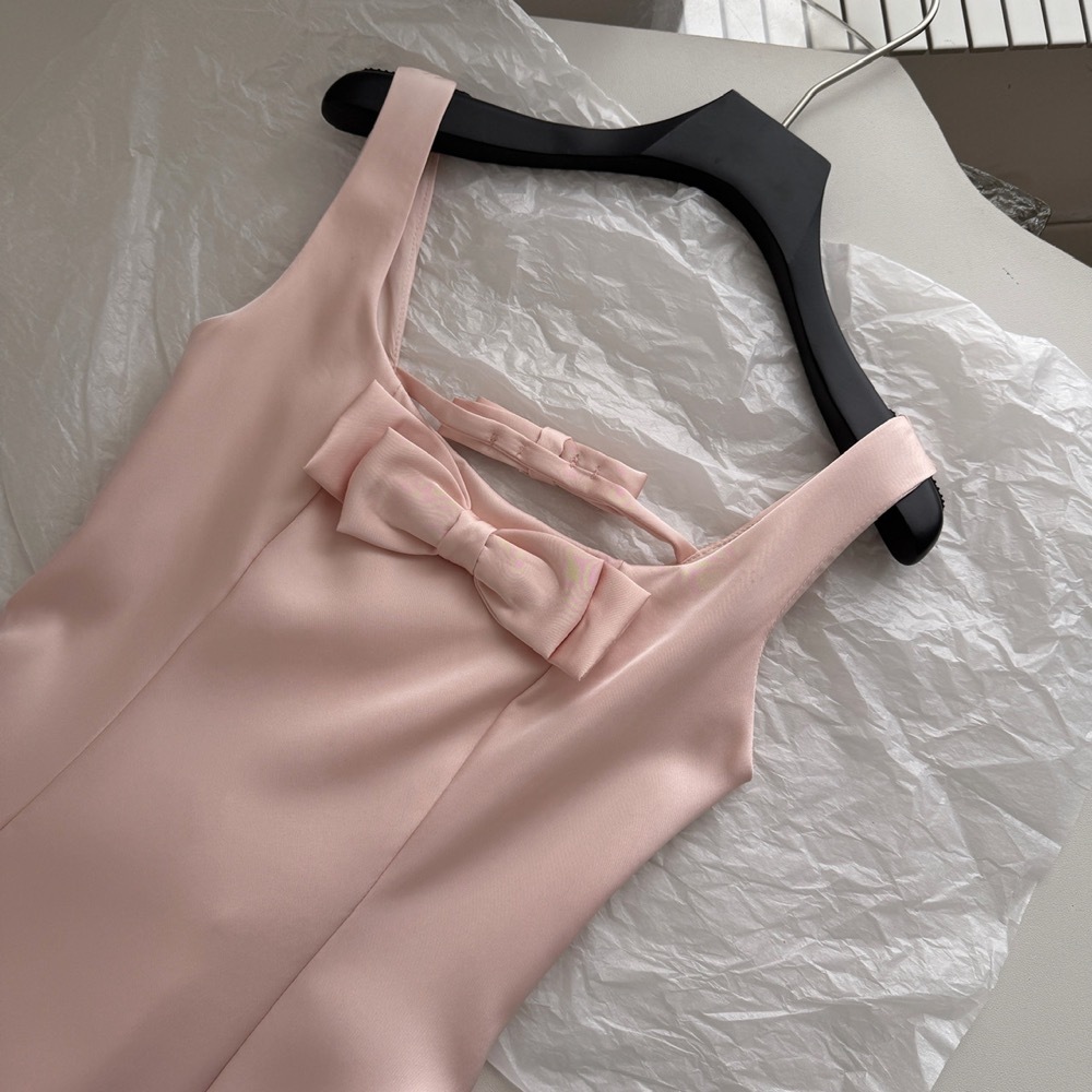 Pink Backless Ribbon Halter Dress-Outfitidea For Blinks BLACKPINK-Inspired Fashion