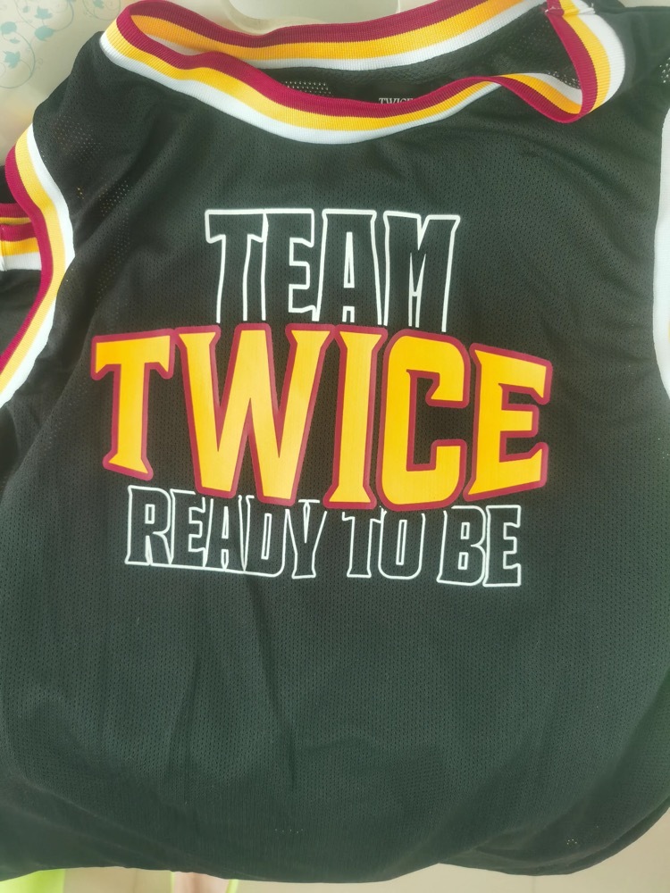 TWICE 5TH WORLD TOUR 'READY TO BE' IN JAPAN SPECIAL OFFICIAL Tshirt