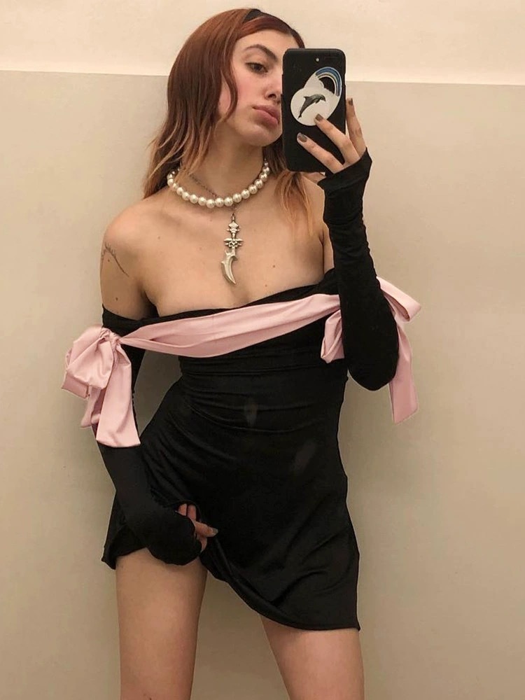 One-line neckline ruffled dress-Outfitidea For Blinks BLACKPINK-Inspired Fashion