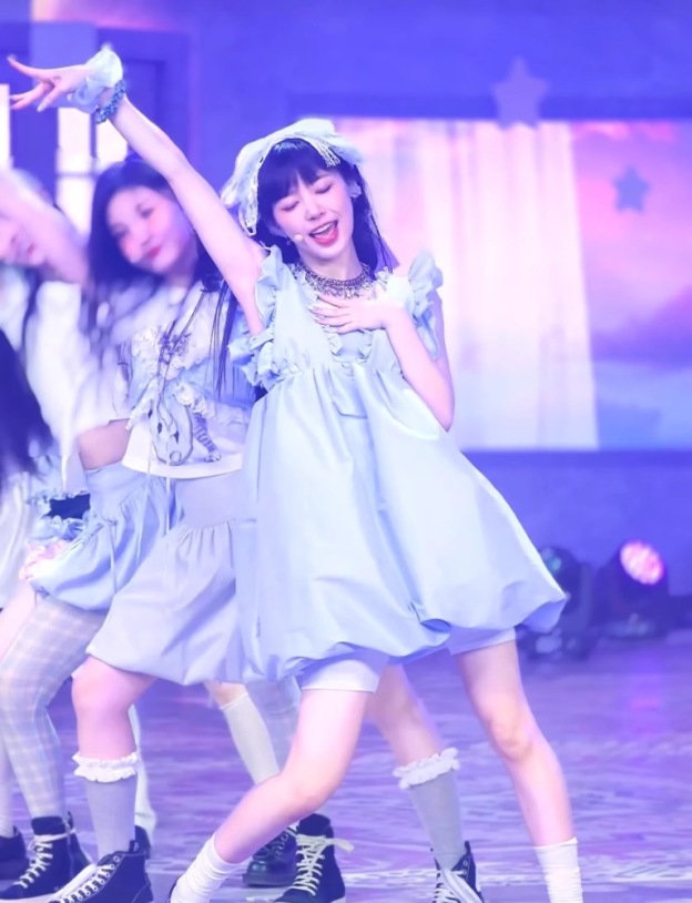 ILLIT Moka- Flutter Princess Puff  Sleeve Dress 