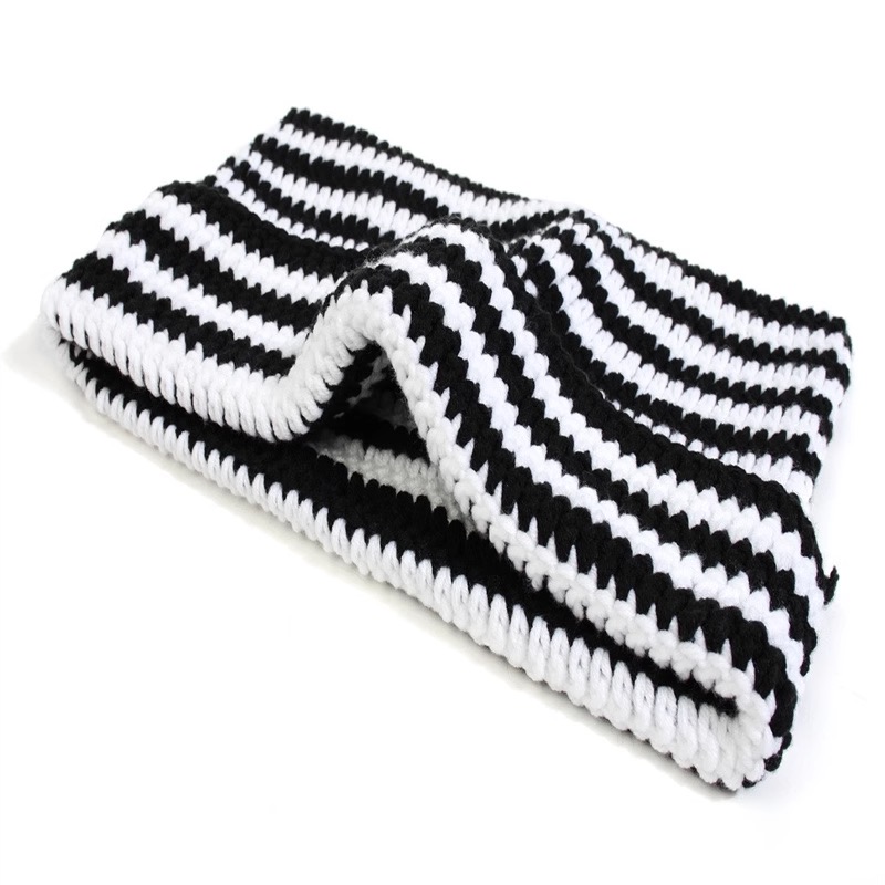 StrayKids Felix-black white Hand-Knitted Beanie hat