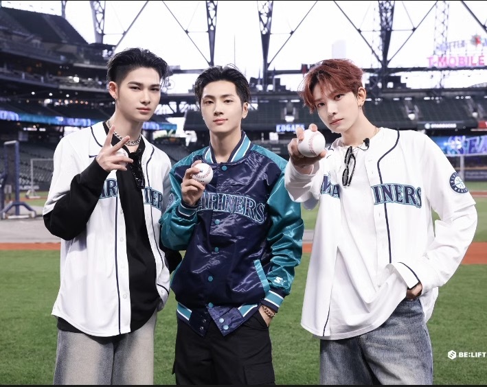 Custom ENHYPEN Baseball Jersey – kpop Performance Outfit