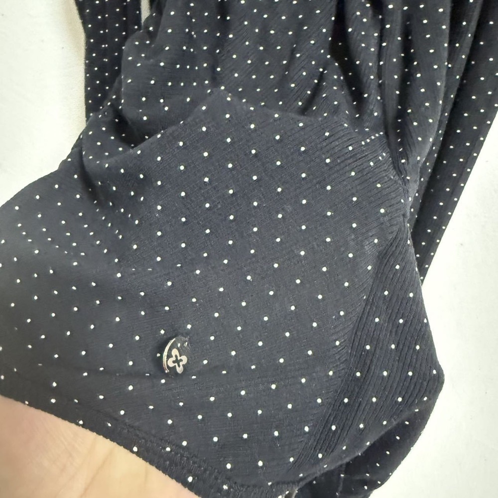 VE Kim Gaeul Inspired Dot Print Off-Shoulder Tee