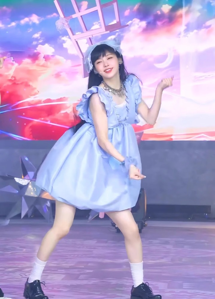 ILLIT Moka- Flutter Princess Puff  Sleeve Dress 