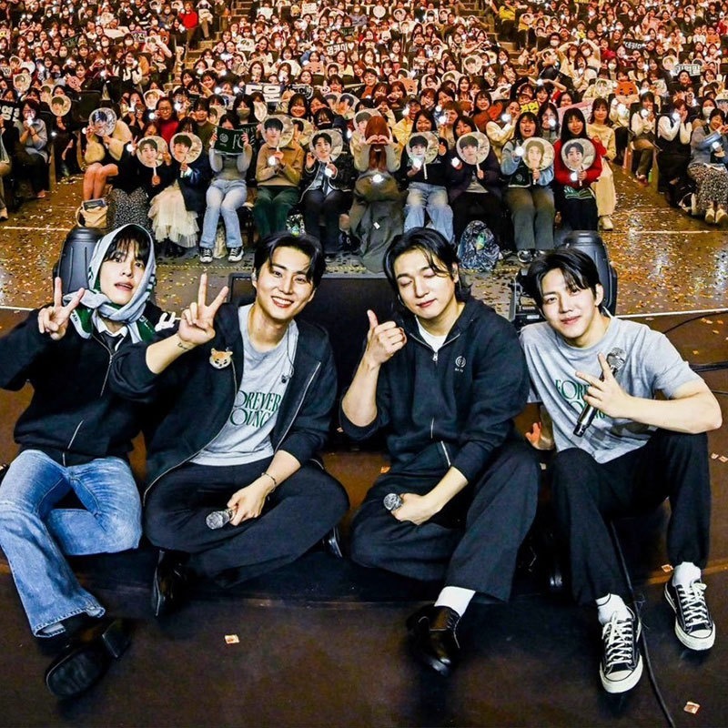 DAY6 "FOREVER YOUNG" World Tour Inspired Hoodie & Baseball Jacket Set