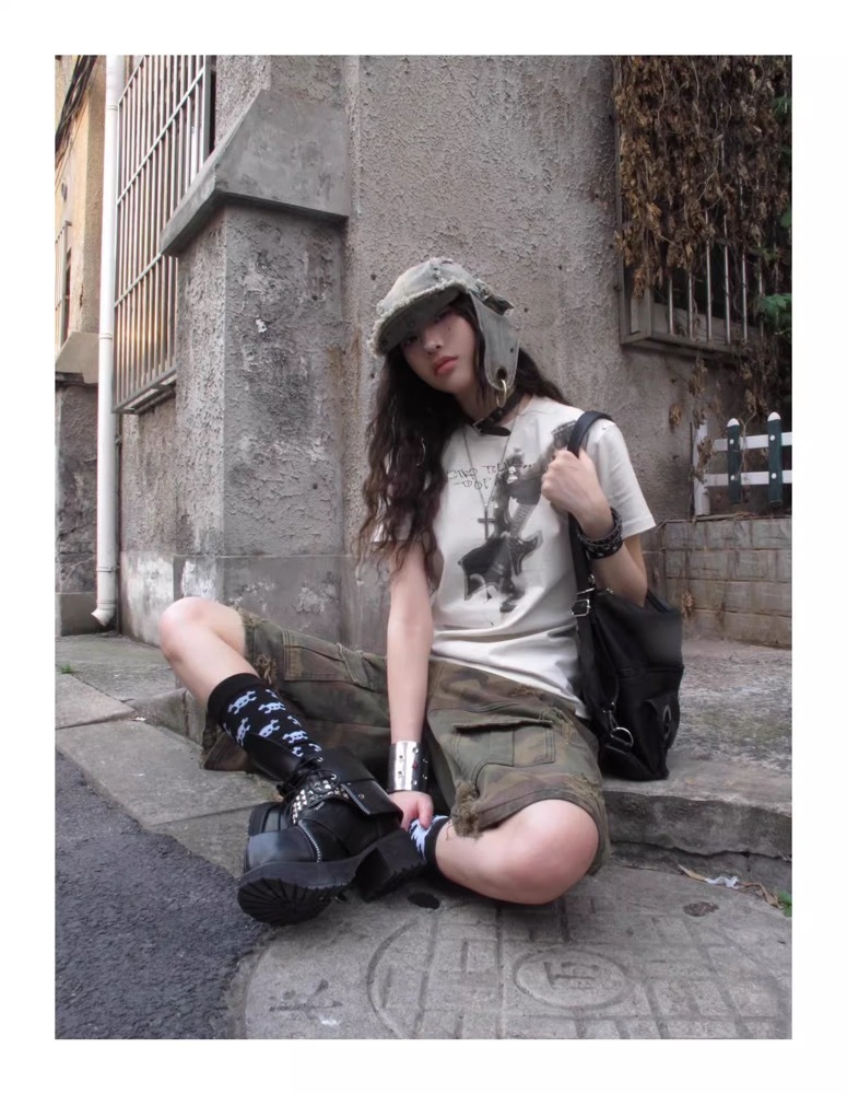 Y2K-Guitar Stamps tee