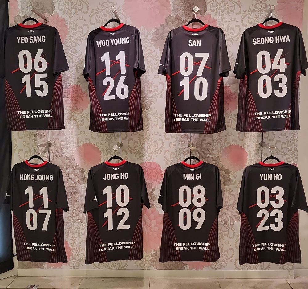 ATEEZ "Break The Wall" Berlin Pop-Up Event Tshirt