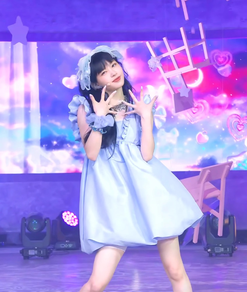 ILLIT Moka- Flutter Princess Puff  Sleeve Dress 