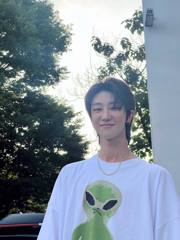 SEVENTEEN The8 Inspired Alien Graphic Tee Shirt-XuMinghao