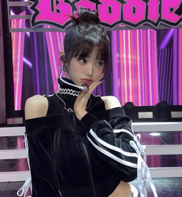 IVE WonYoung-Baddie Black Strapless Pants Suit Set