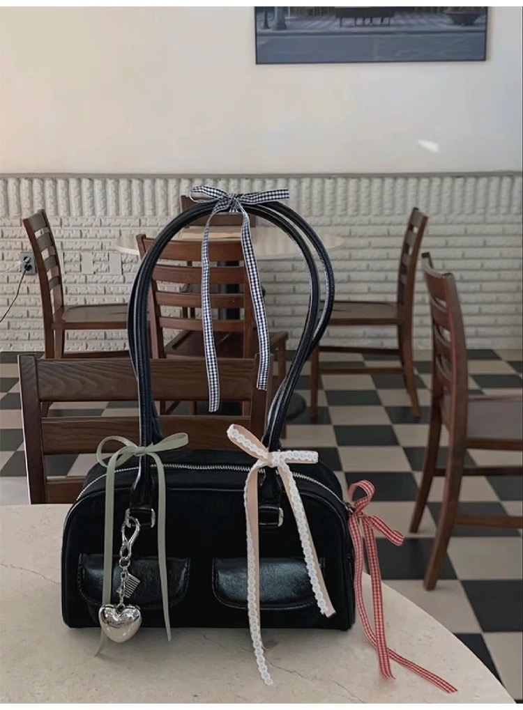 LE SSERAFIM Huh Yunjin Inspired Vintage Bowling Bag