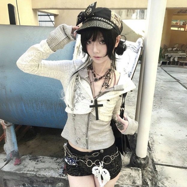 Y2K-Grunge Hooded Knit Sweatshirt