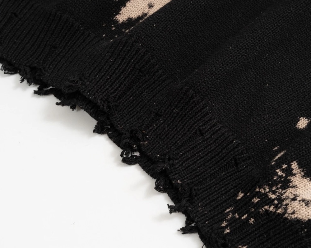 Bts V&stray kids hyunjin&txt beomgyu inspired Black BleachedSweater