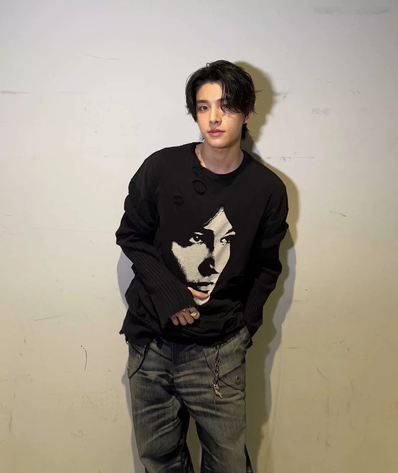 enhypen jake inspired Portrait Graphic Sleeve Tshirt
