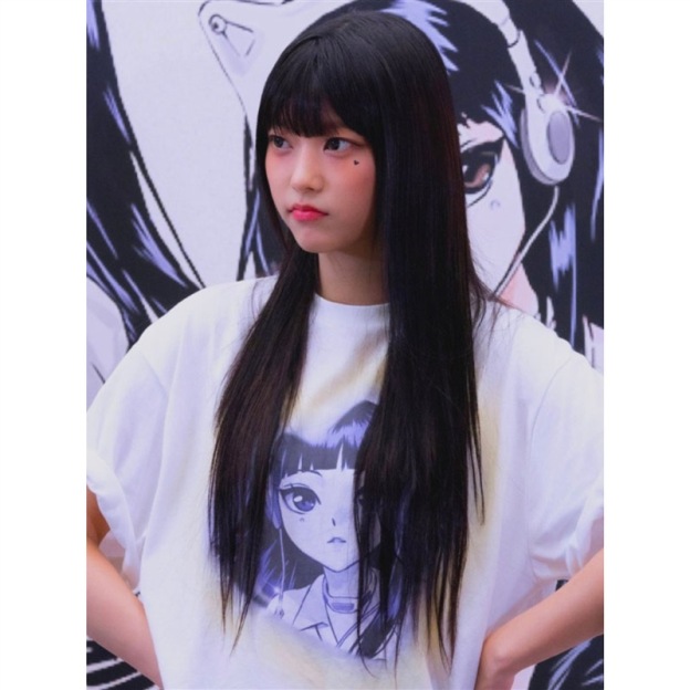 NewJeans Pop-Up Exclusive T-Shirt 