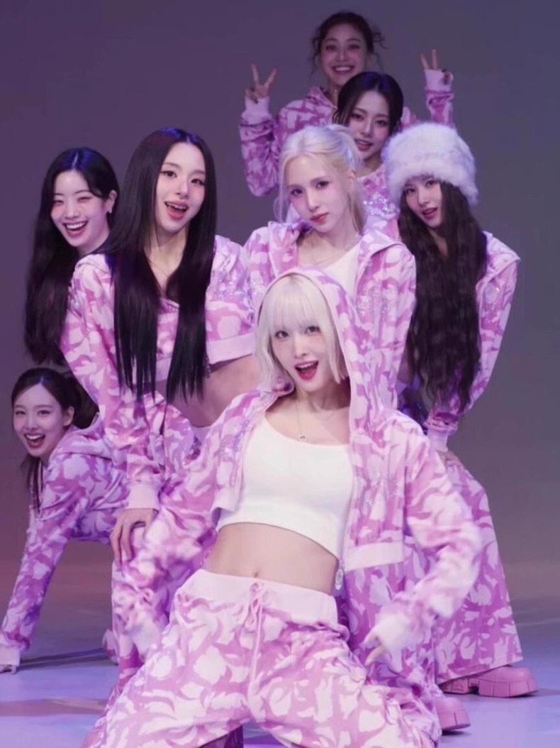 TWICE -Pink Camo Rhinestone Hoodie Set