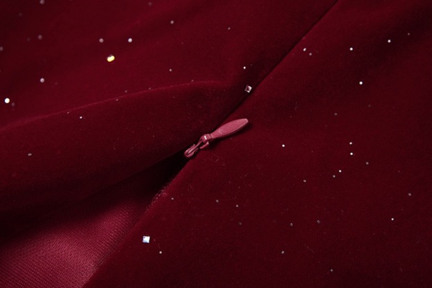 BabyMonster Ahyeon-Red Corset Bowknot Accent Top