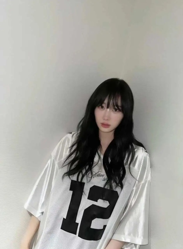 Aespa Giselle-Inspired 2000archives Sports Jersey Tee