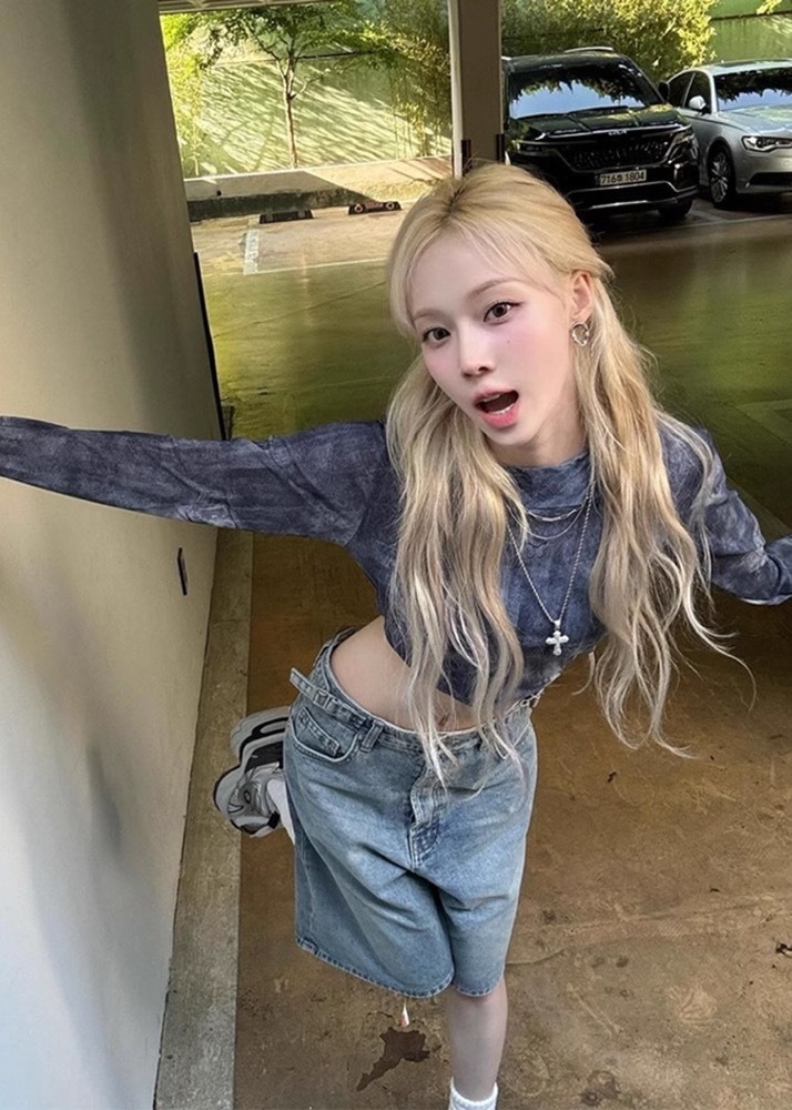 Aespa Winter -Vintage Washed Denim Shorts Pants