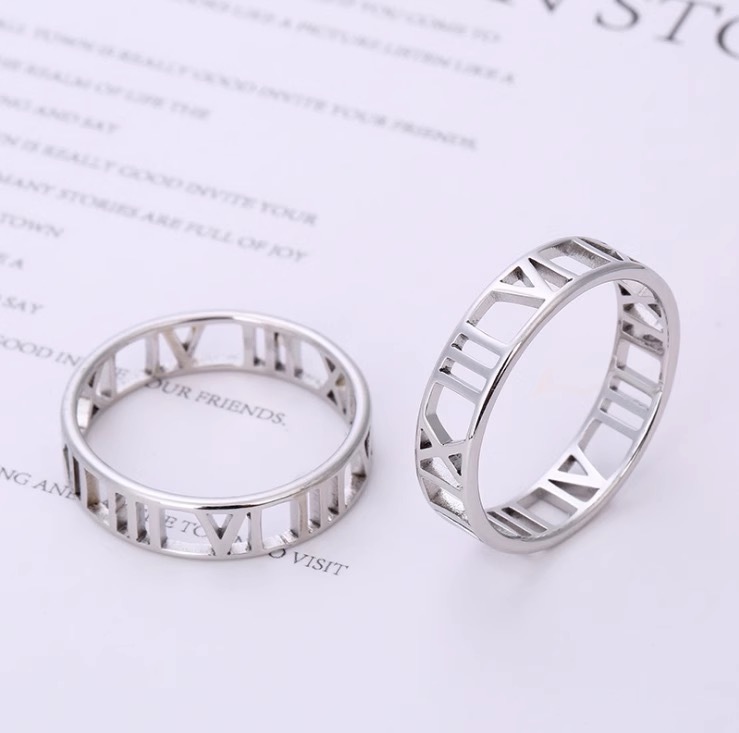 SEVENTEEN Hollow-Out Ring Set
