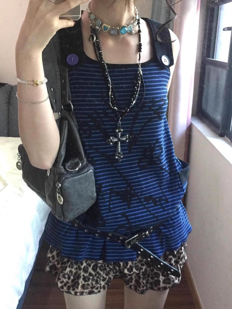 Y2K-Harajuku Top Schoolgirl Leopard Tiered Skirt Set