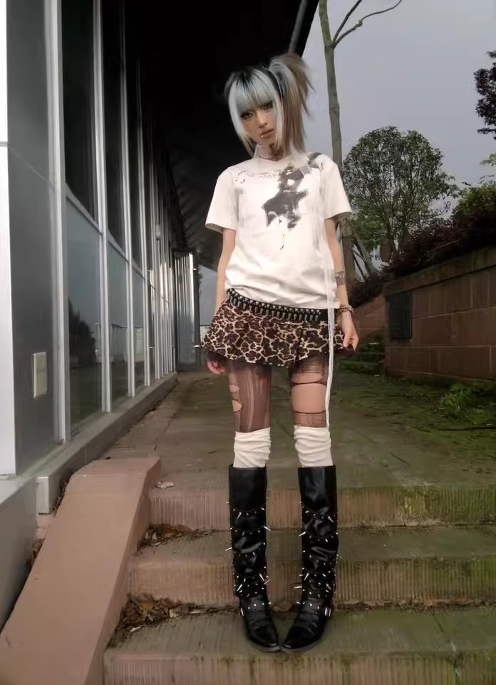 Y2K-Guitar Stamps tee