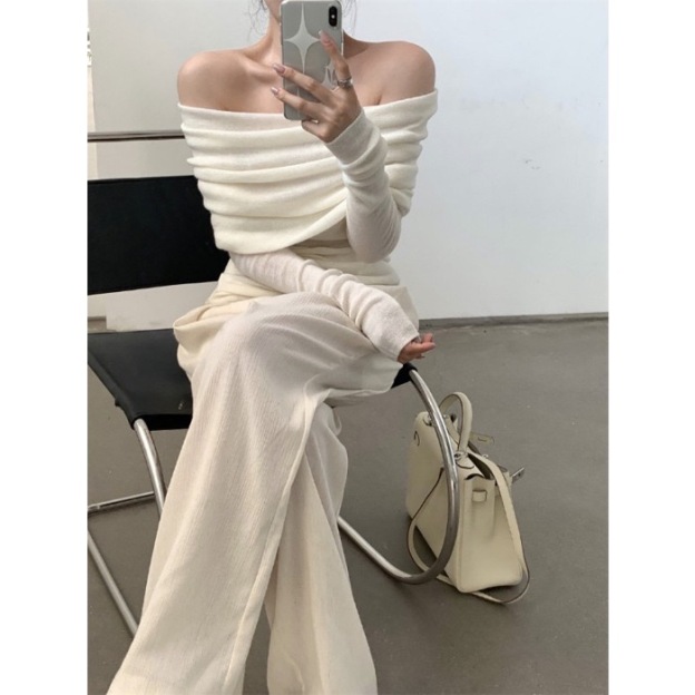 Babymonster Ahyeon Off-Shoulder Knit Sweater 