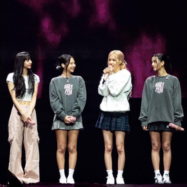 BLACKPINK BORN PINK World Tour concert merch hoodies